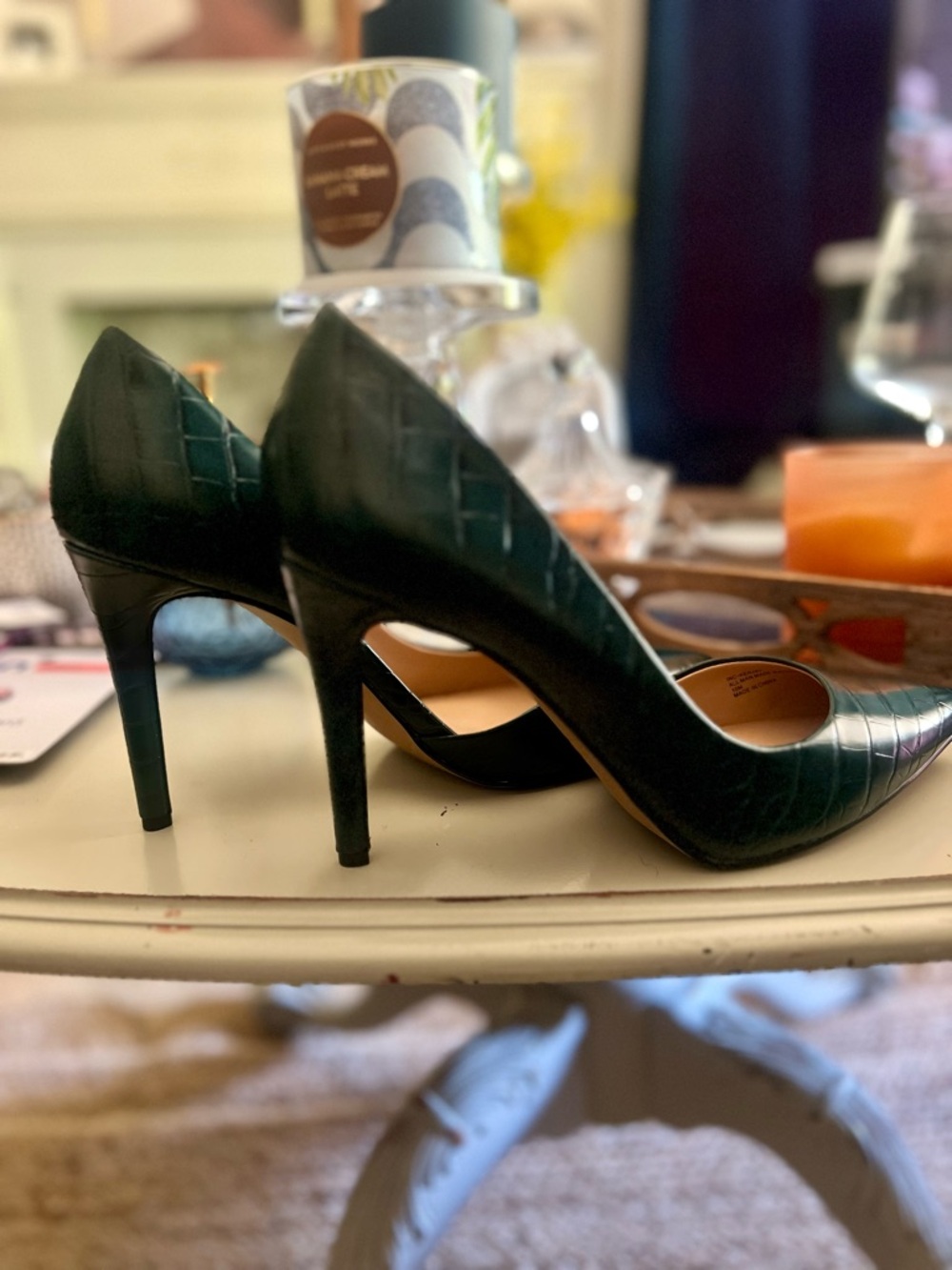 Women's Dark Green Croc-Embossed Pointed Toe Pumps